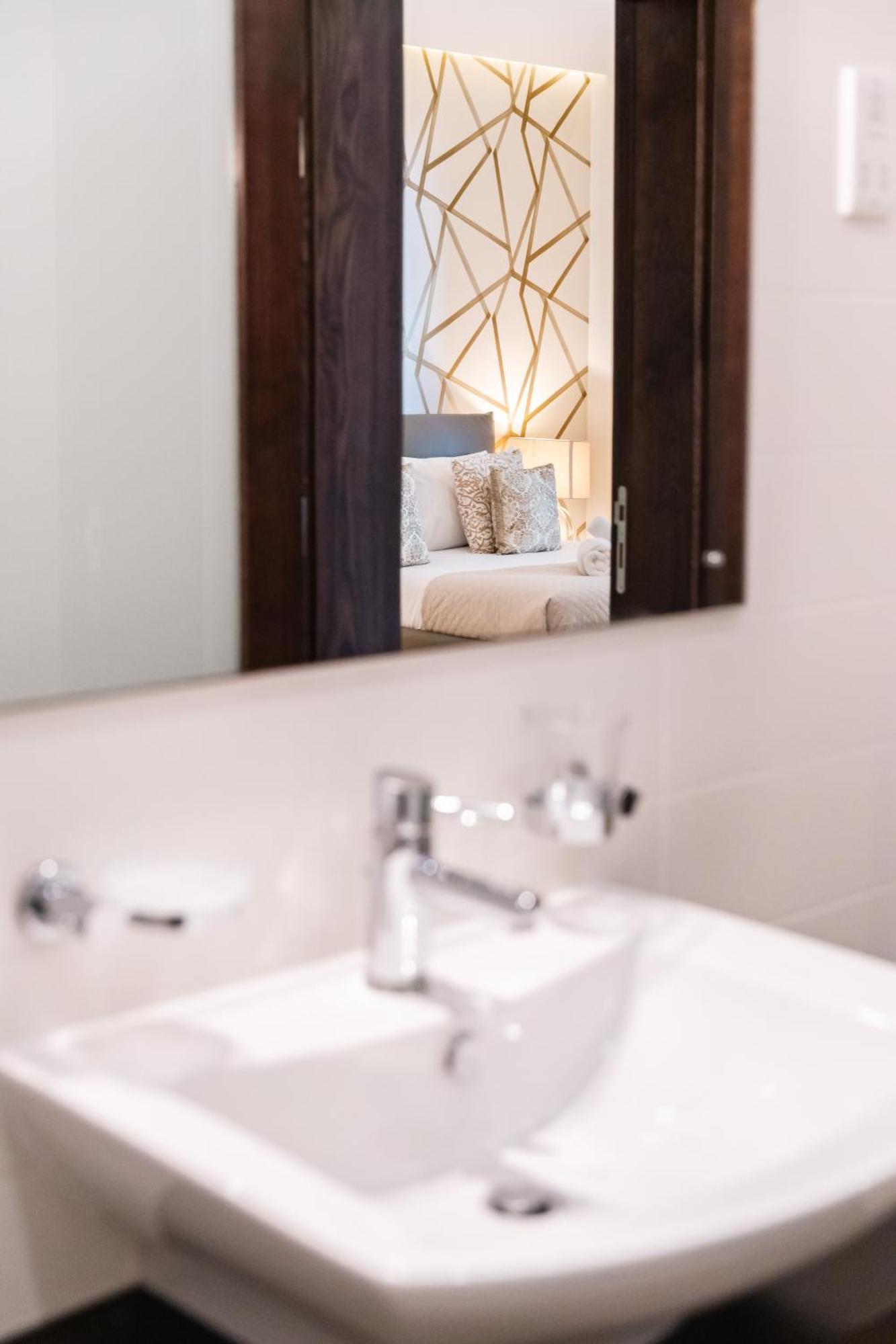 Luxury Seafront 3Br With Pool By Arcobnb スリーマ エクステリア 写真