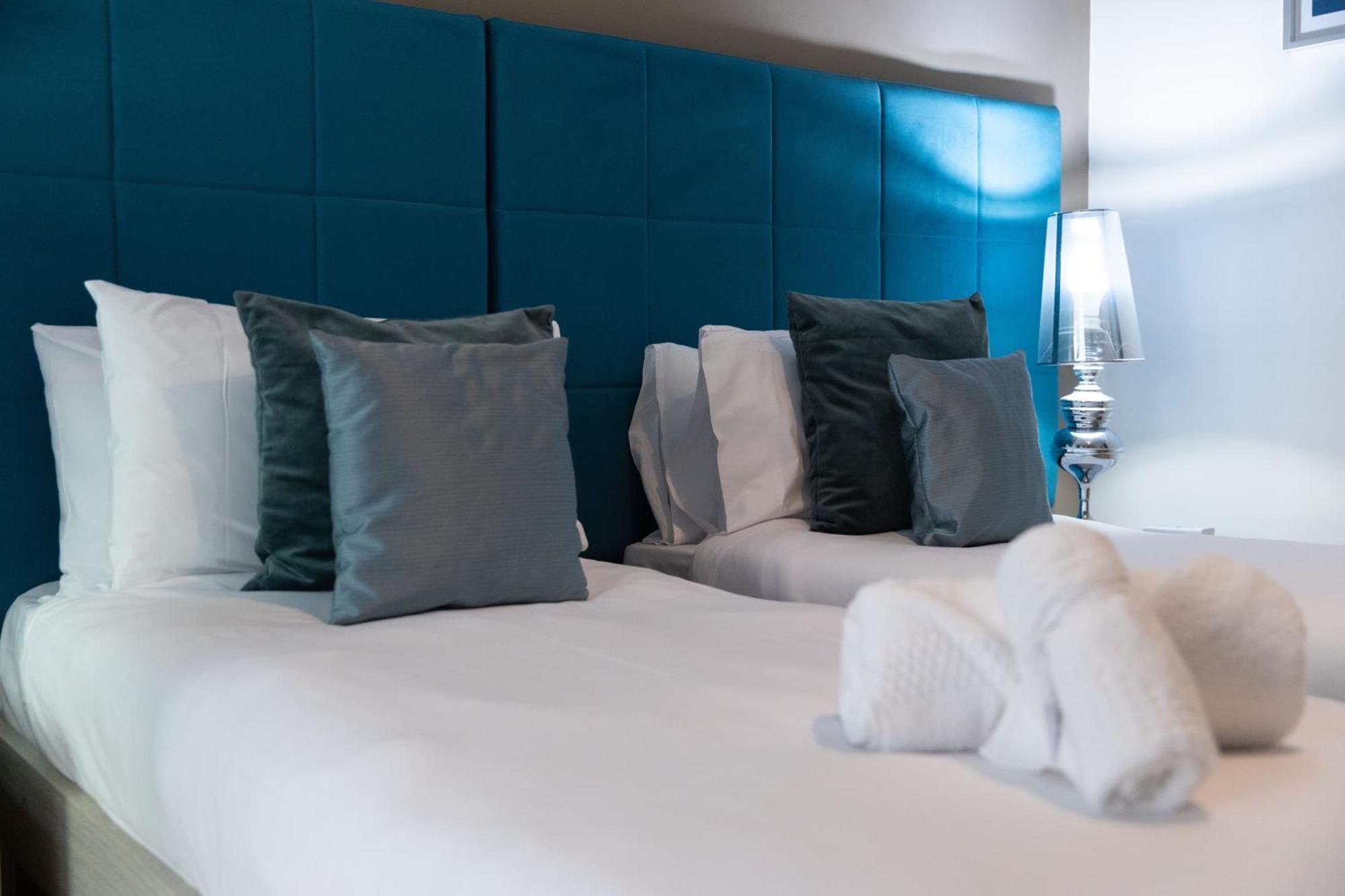 Luxury Seafront 3Br With Pool By Arcobnb スリーマ エクステリア 写真
