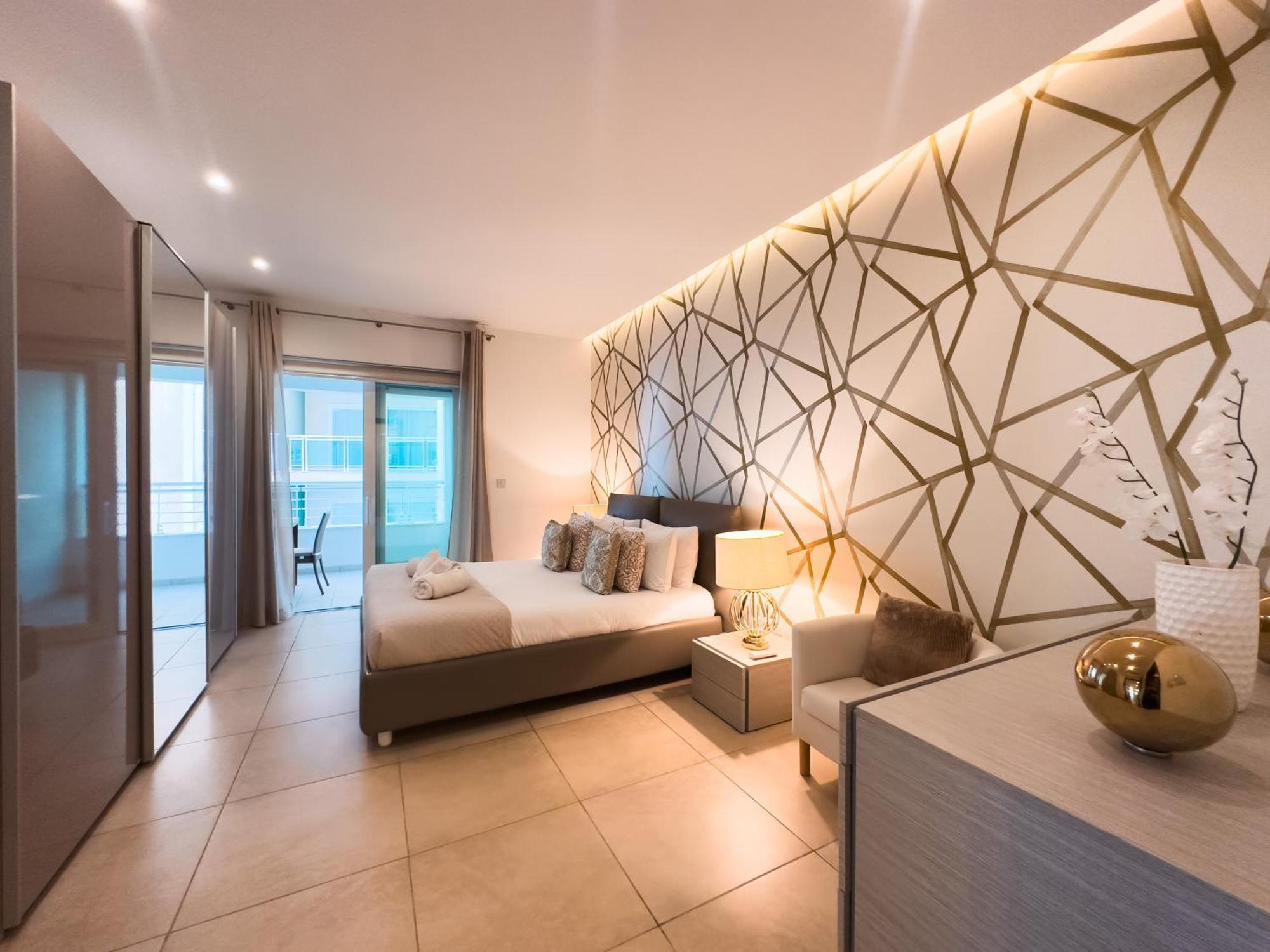 Luxury Seafront 3Br With Pool By Arcobnb スリーマ エクステリア 写真
