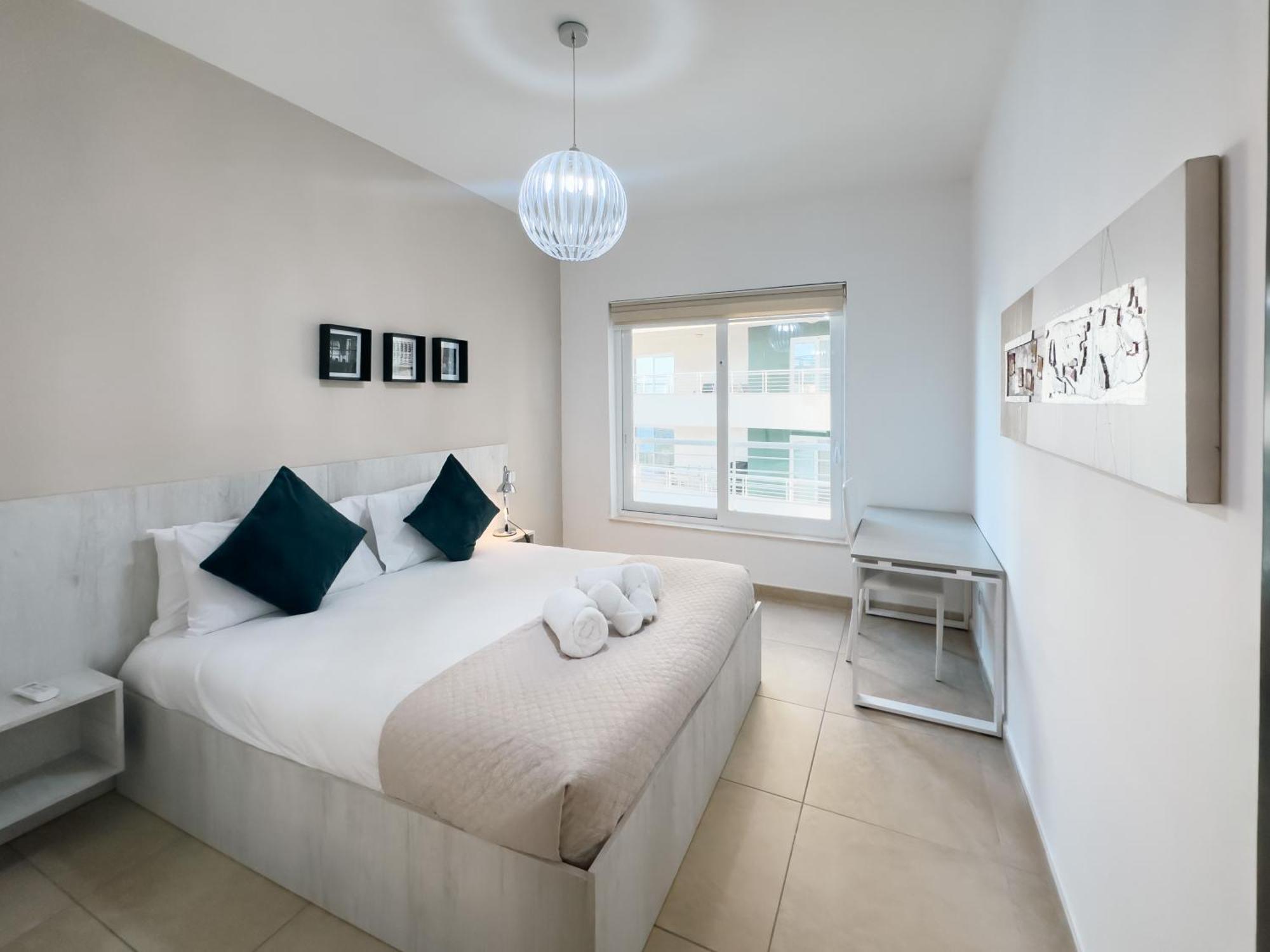 Luxury Seafront 3Br With Pool By Arcobnb スリーマ エクステリア 写真